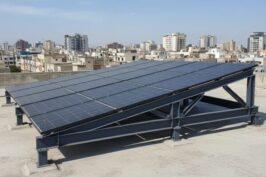 Strong Solar Structure Strong Solar Structure